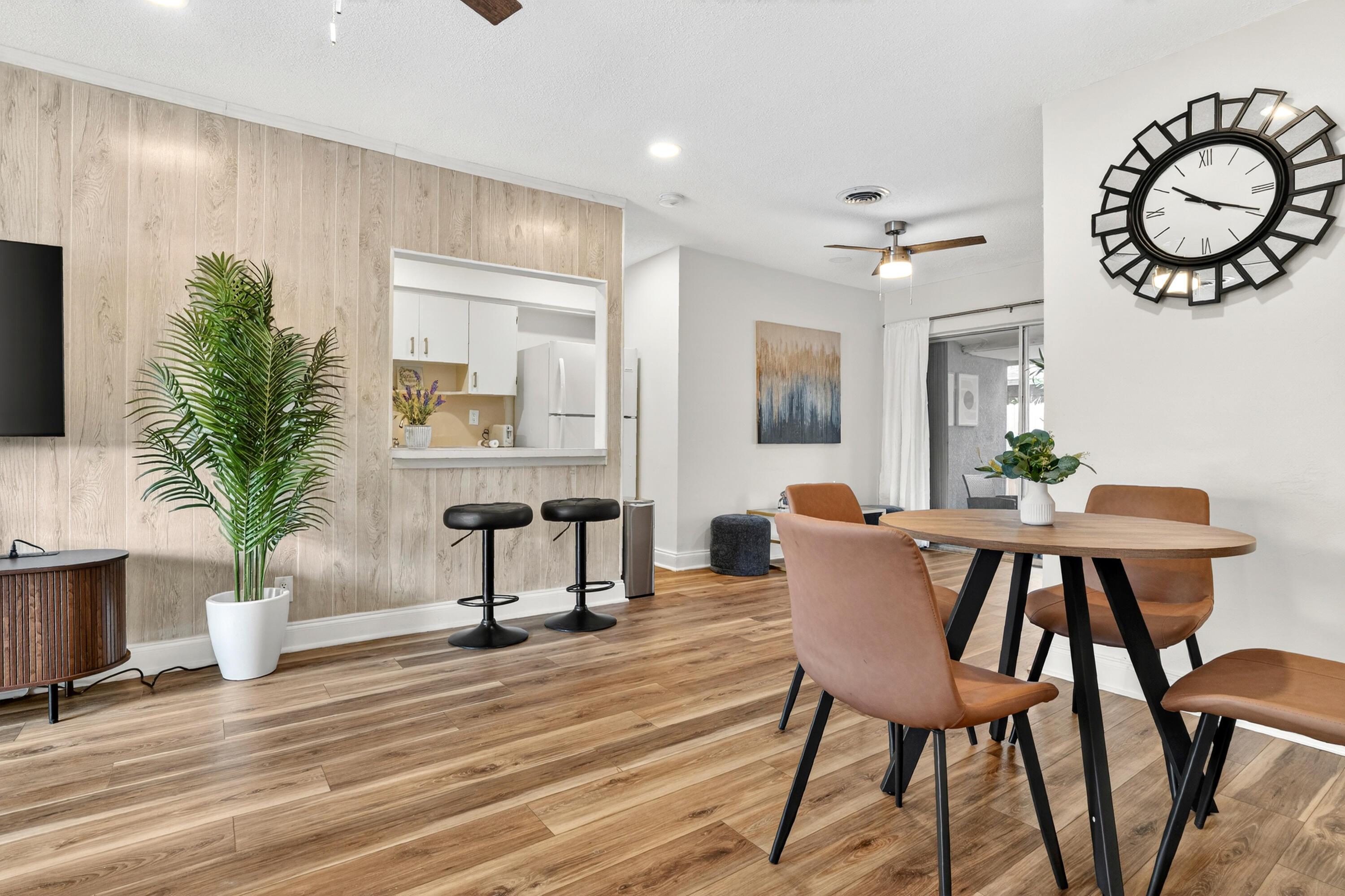 CORAL RIDGE ISLES - Residential Lease