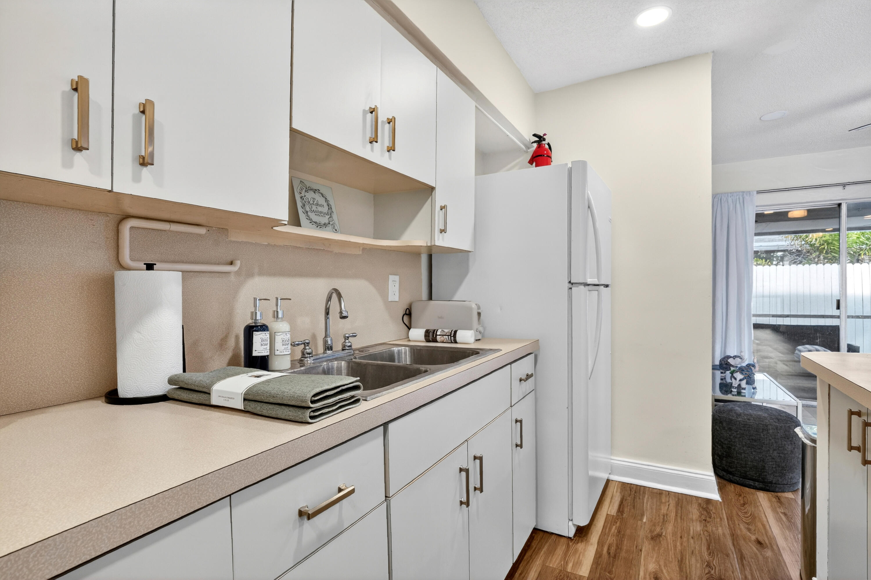 CORAL RIDGE ISLES - Residential Lease