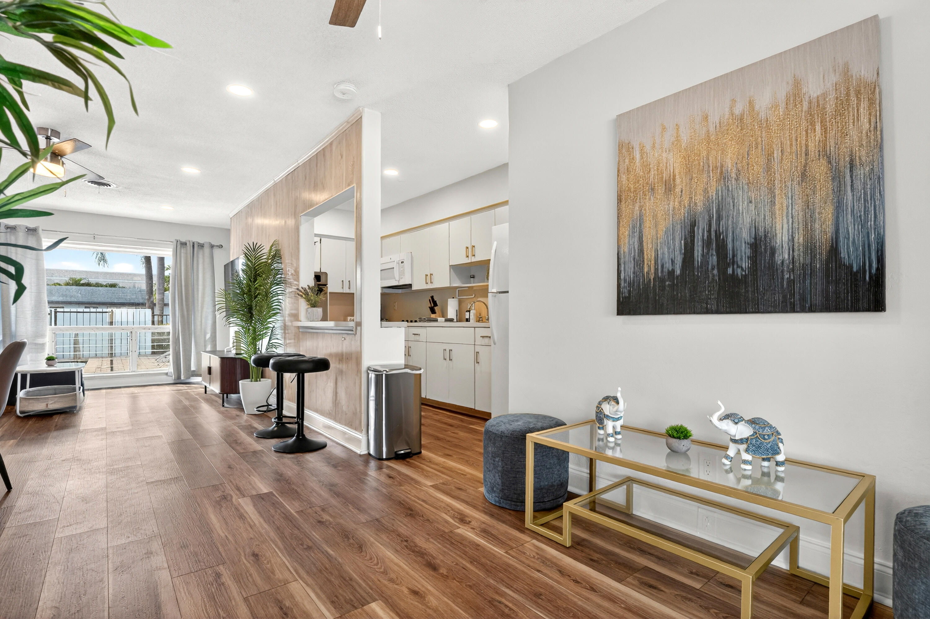 CORAL RIDGE ISLES - Residential Lease