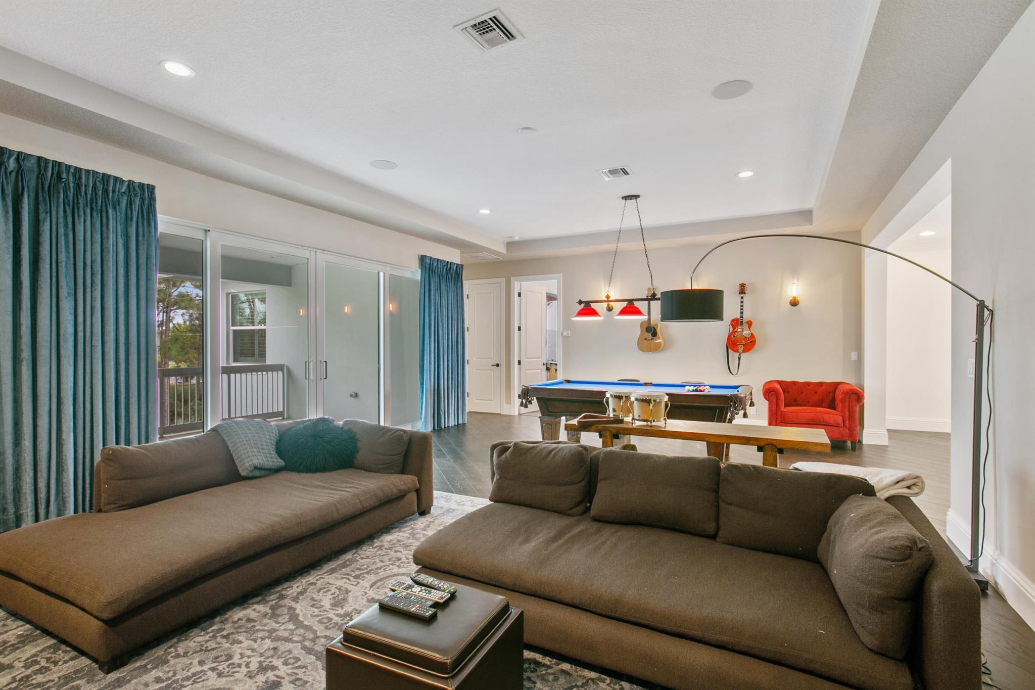 ALTON NEIGHBORHOOD 1 - Residential Lease