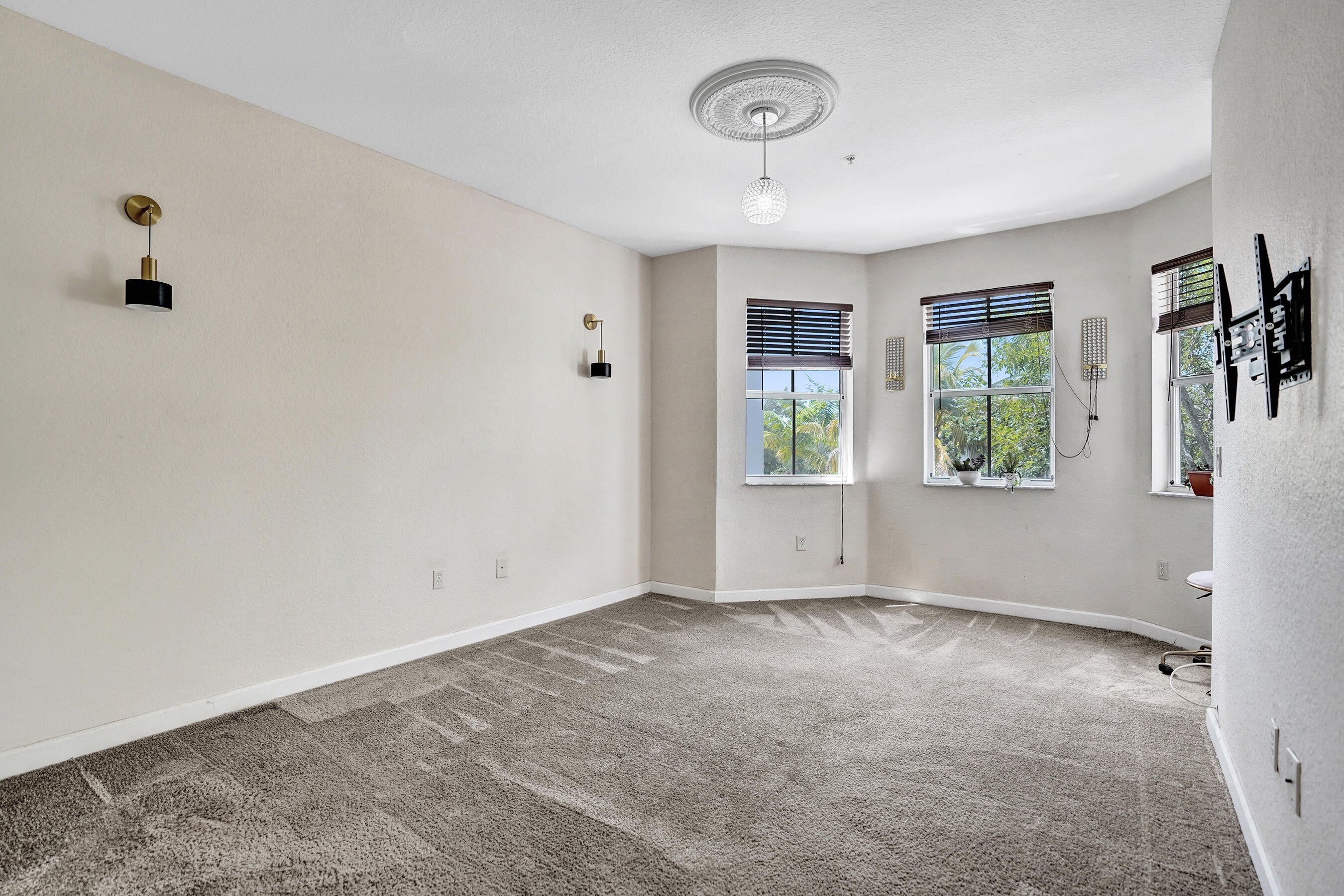 3911 Shoma Drive