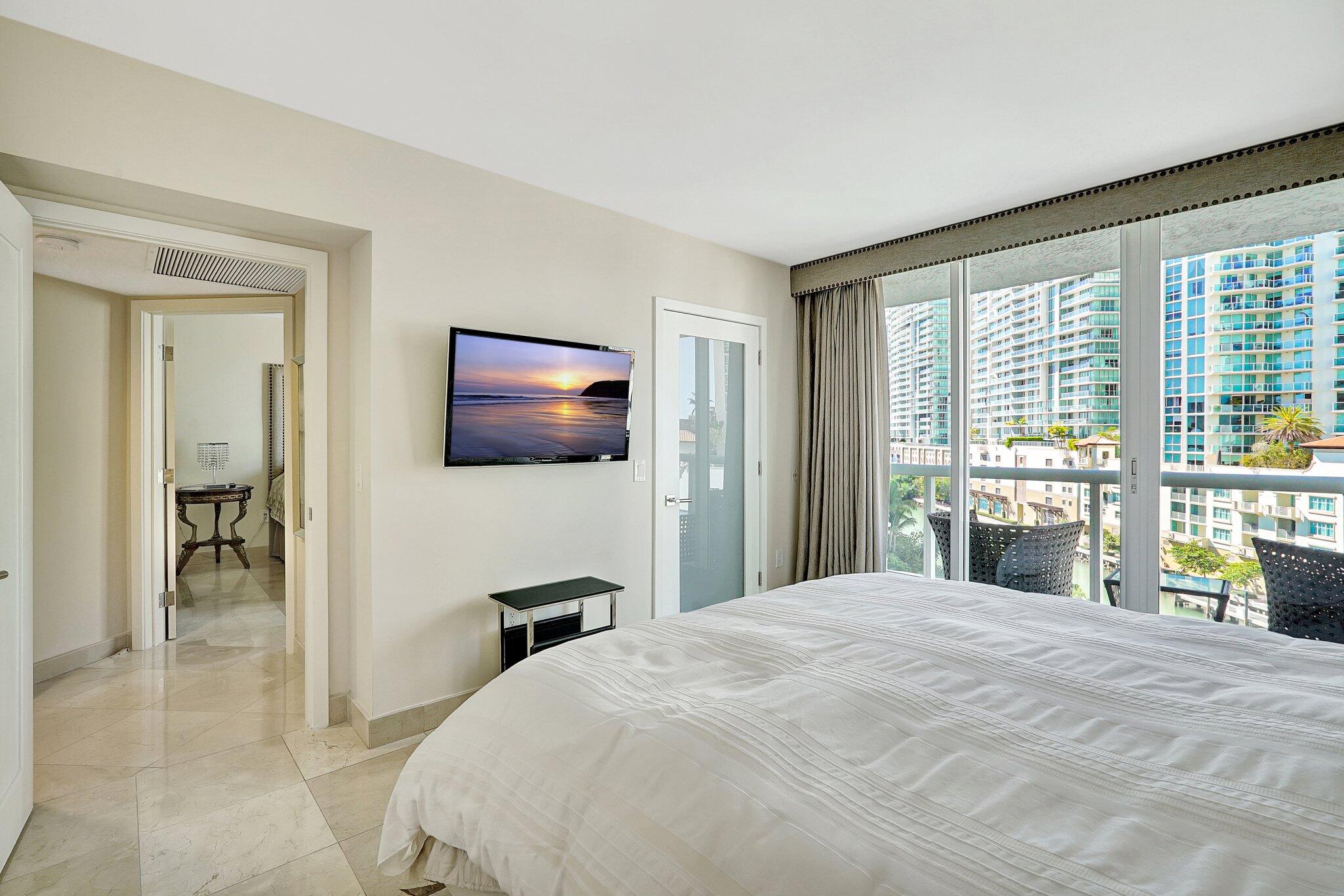 OCEANIA IV CONDO - Residential