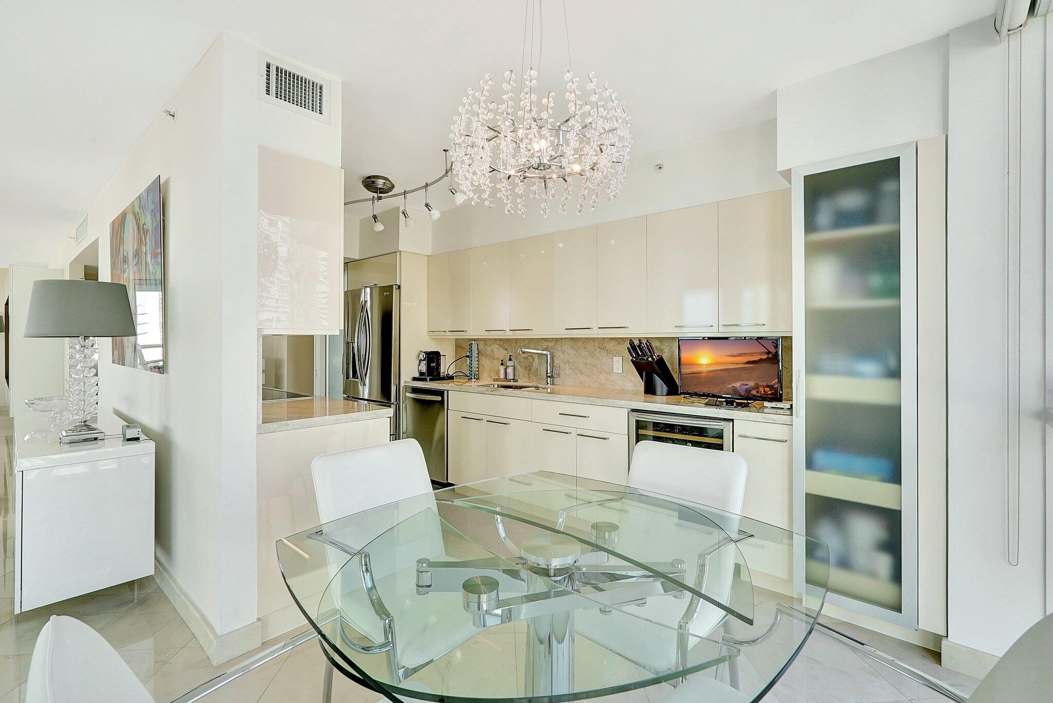 OCEANIA IV CONDO - Residential