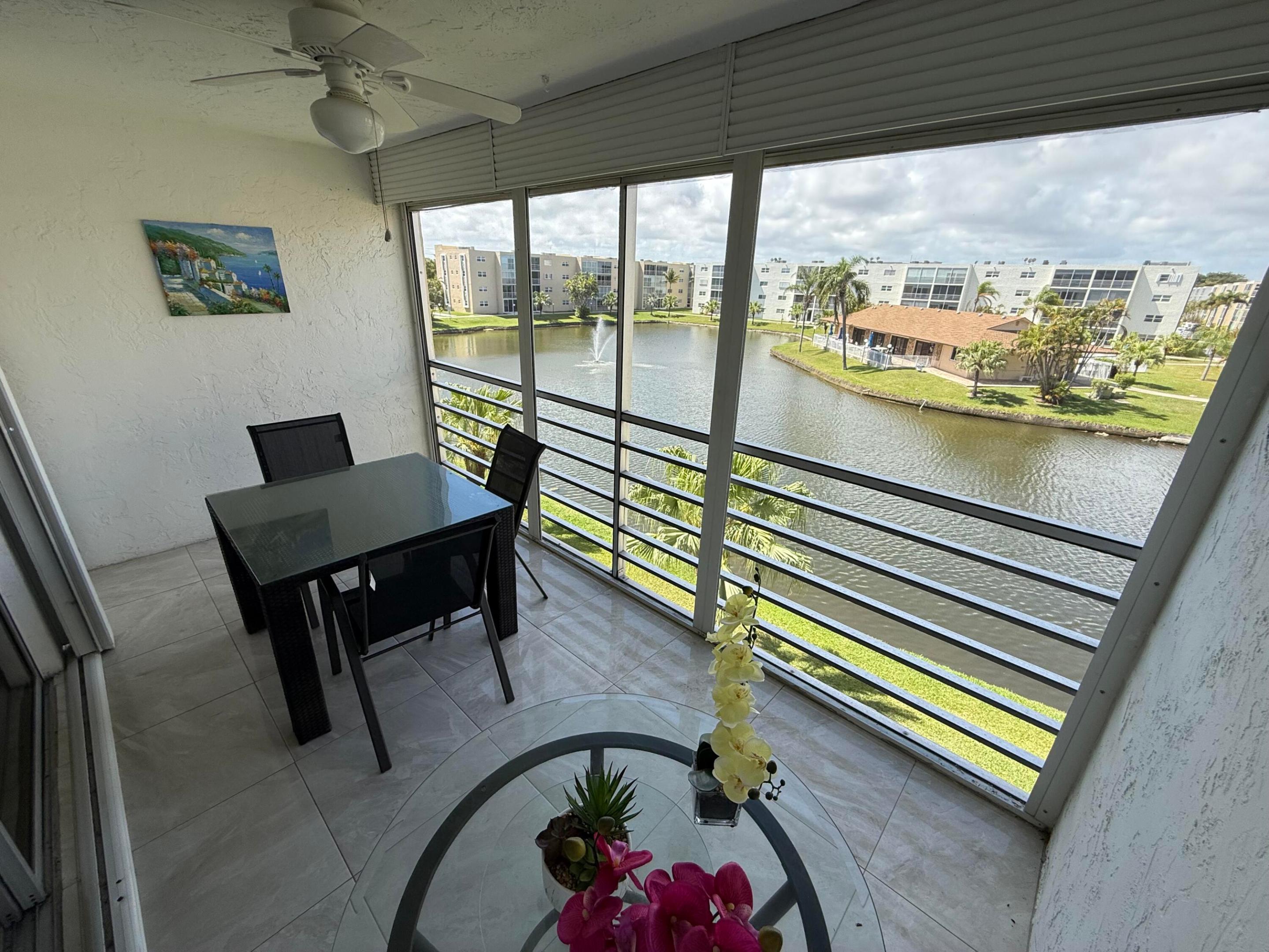 MEADOWBROOK LAKES CONDO - Residential