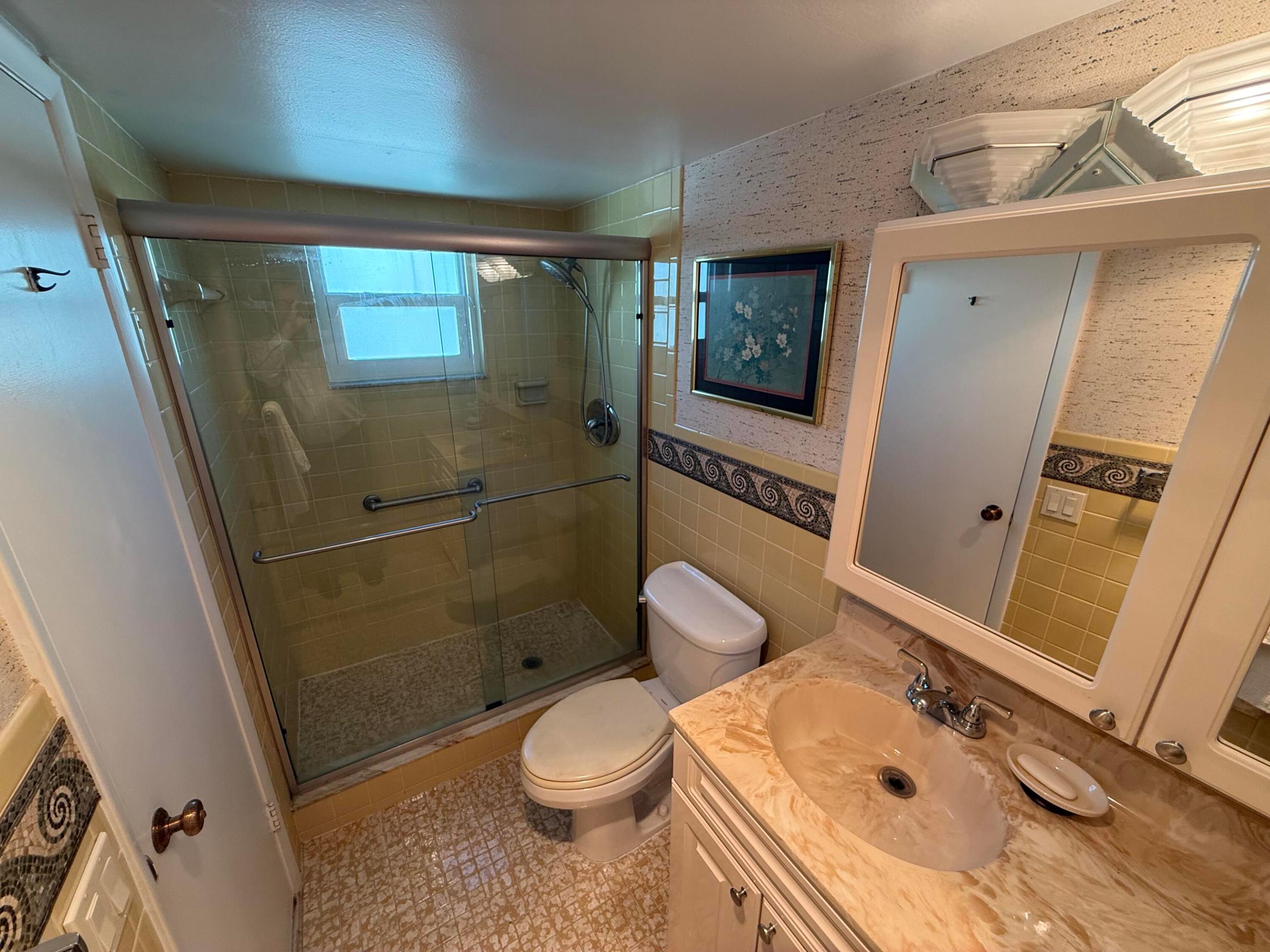 MEADOWBROOK LAKES CONDO - Residential