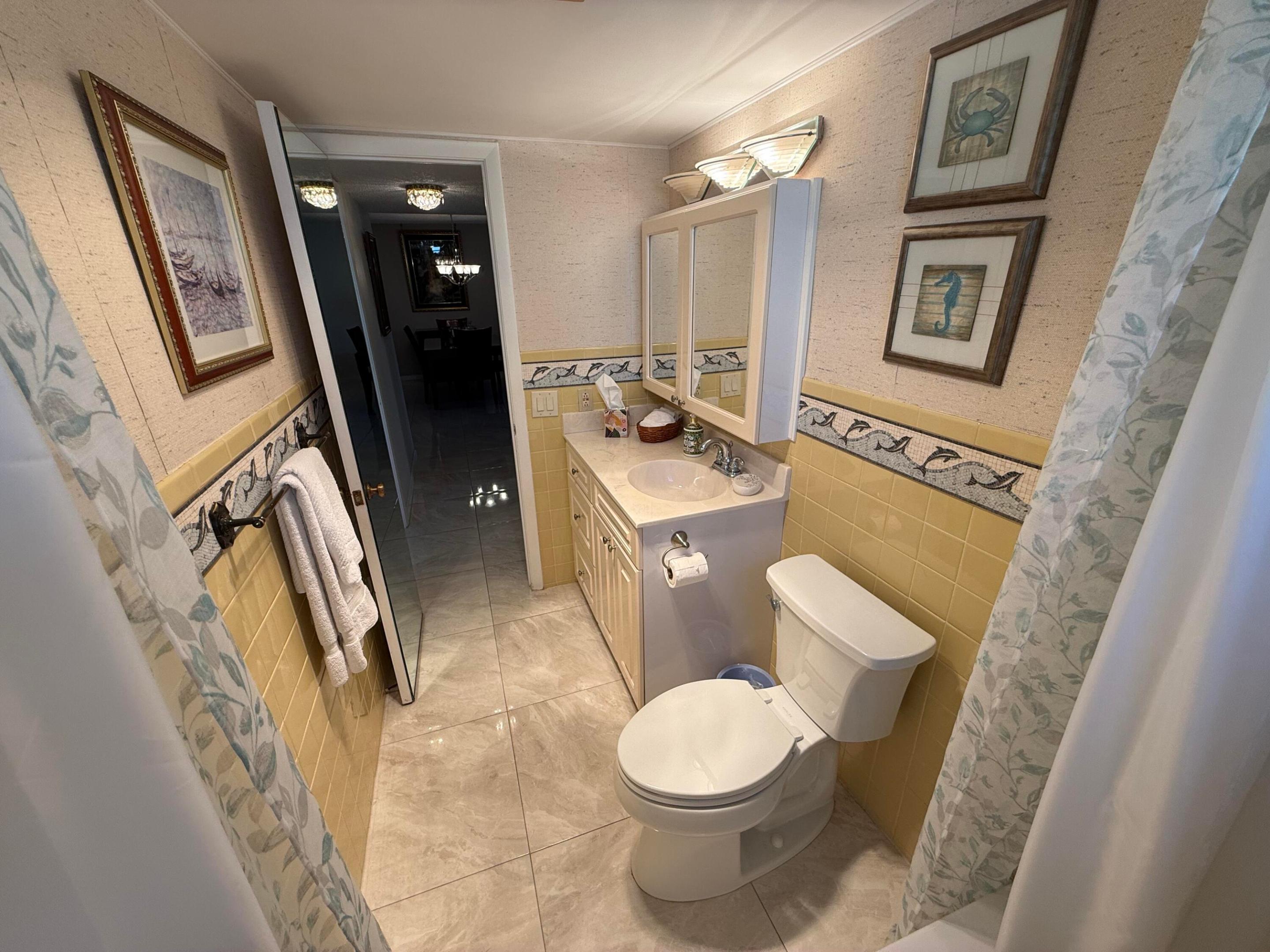 MEADOWBROOK LAKES CONDO - Residential