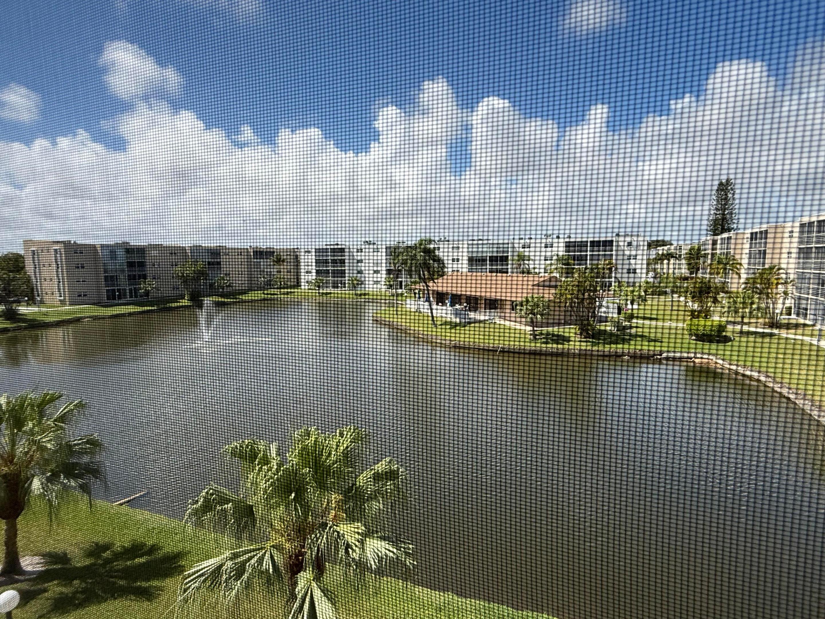 MEADOWBROOK LAKES CONDO - Residential