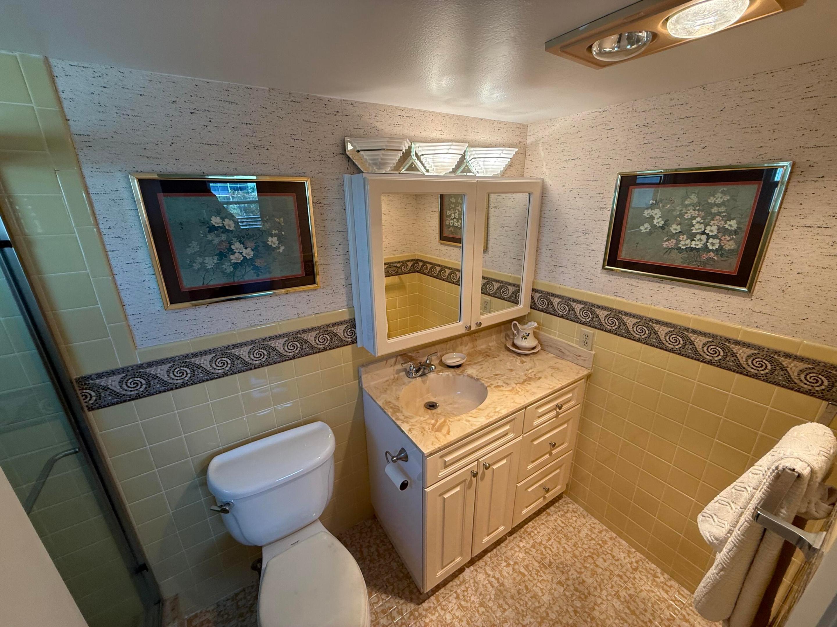 MEADOWBROOK LAKES CONDO - Residential