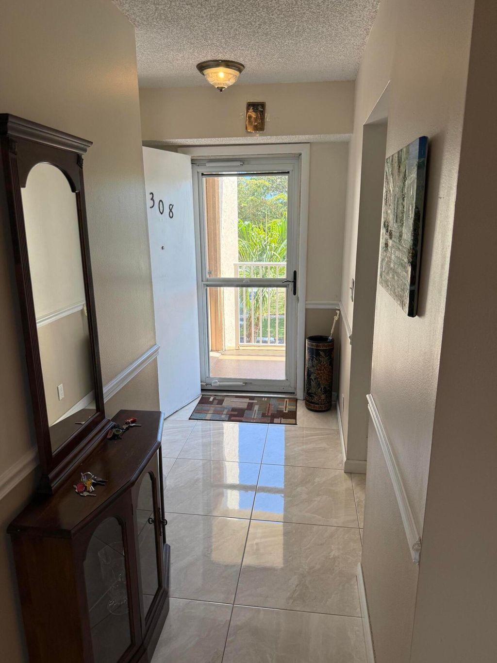 Photo of 1024 SE 5th Ave #308, Dania Beach, FL 33004 (MLS # B26000811)