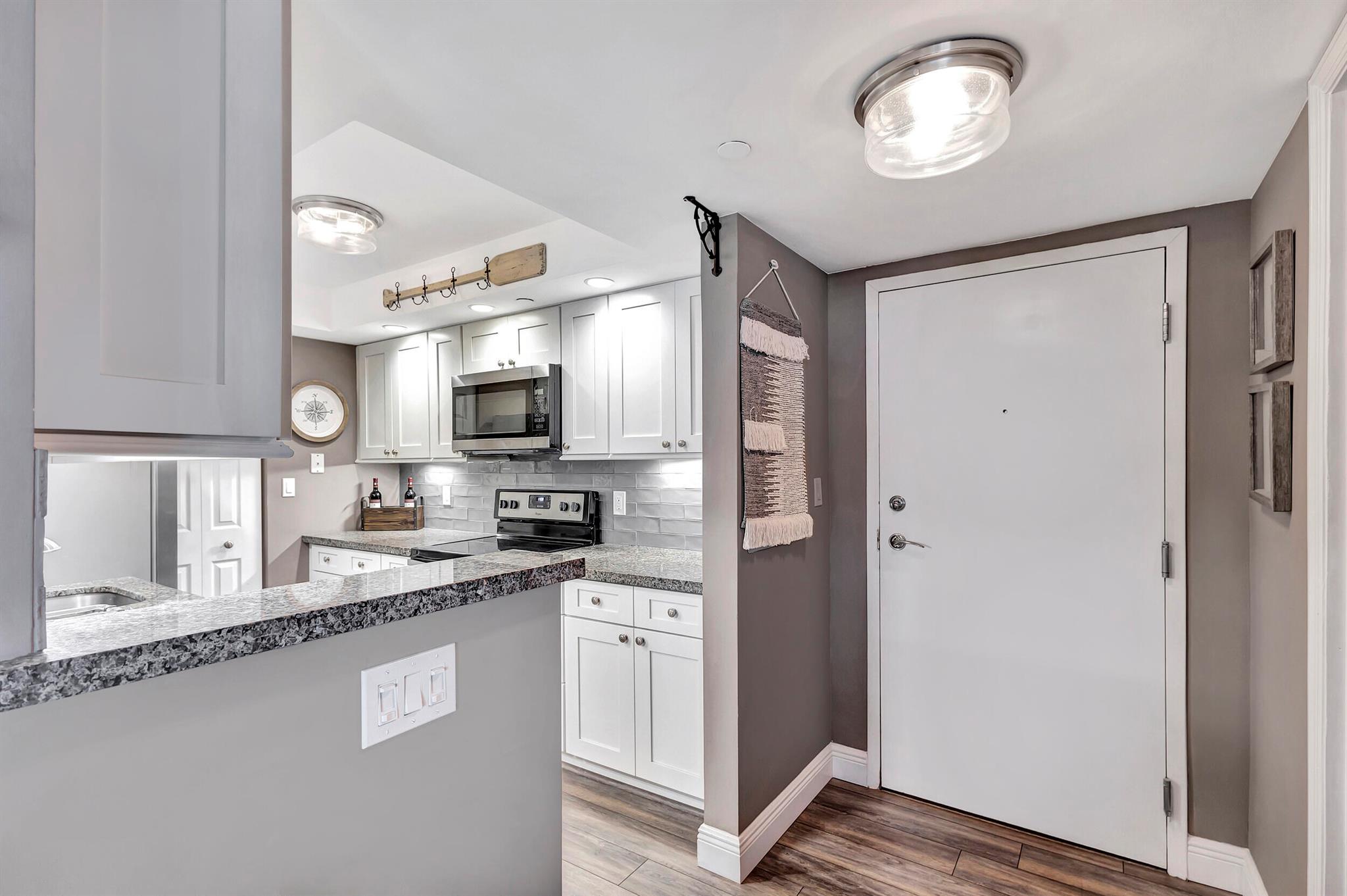 3000 N Ocean Drive 17-B