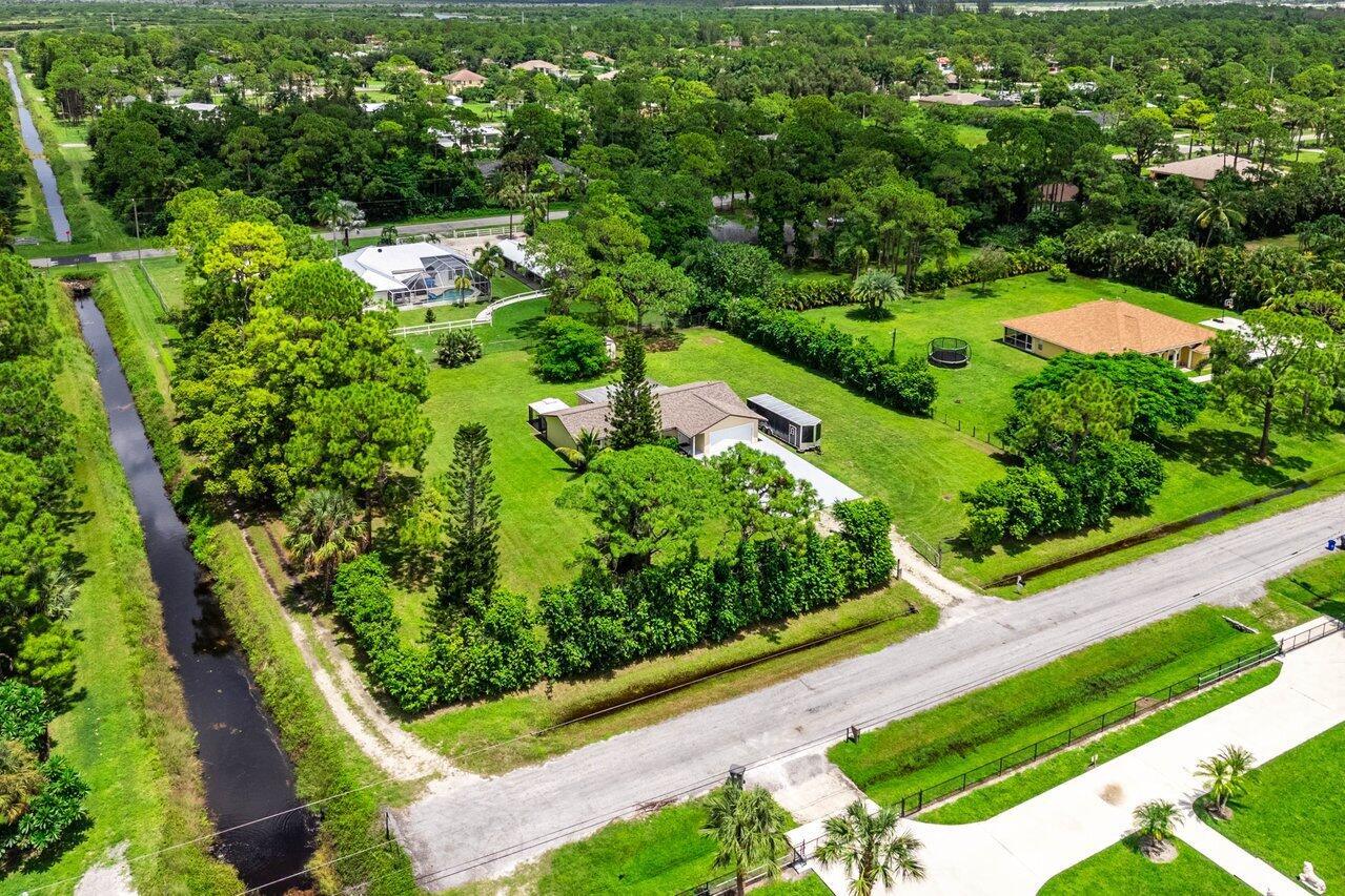 The Acreage - Residential