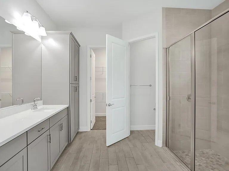 GROVES OF WESTLAKE - Residential Lease