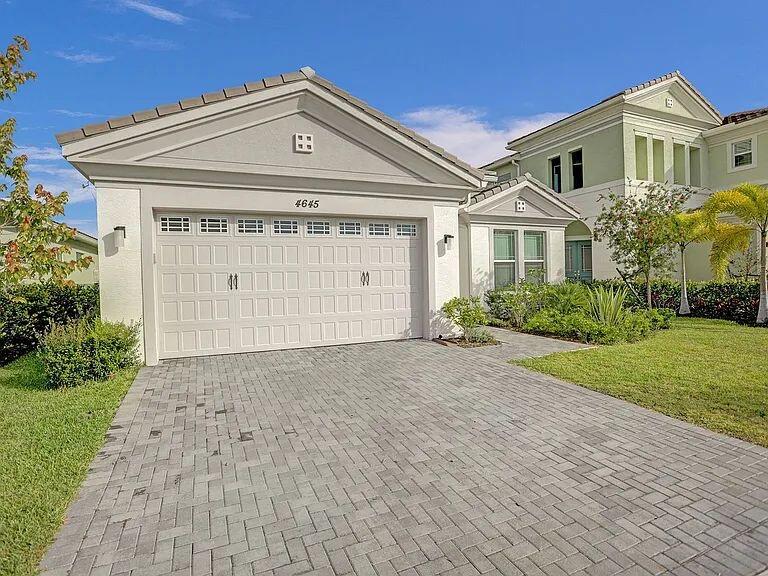 GROVES OF WESTLAKE - Residential Lease