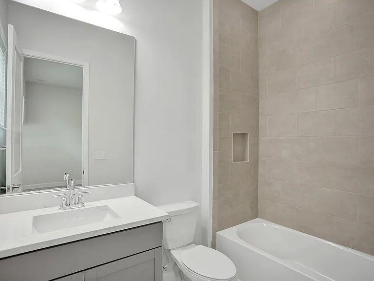 GROVES OF WESTLAKE - Residential Lease