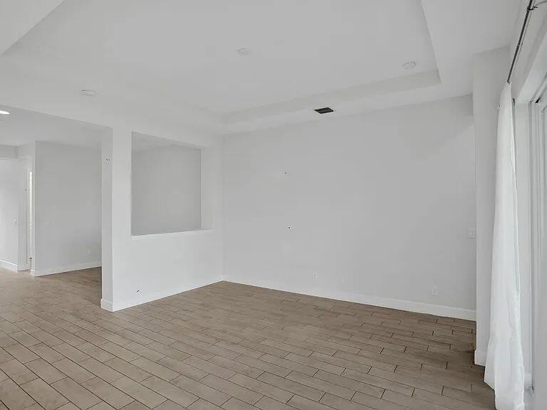 GROVES OF WESTLAKE - Residential Lease