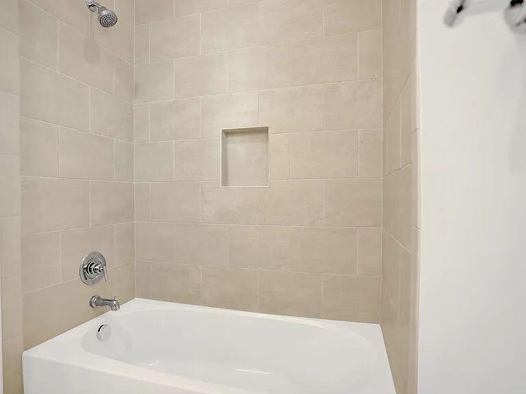 GROVES OF WESTLAKE - Residential Lease