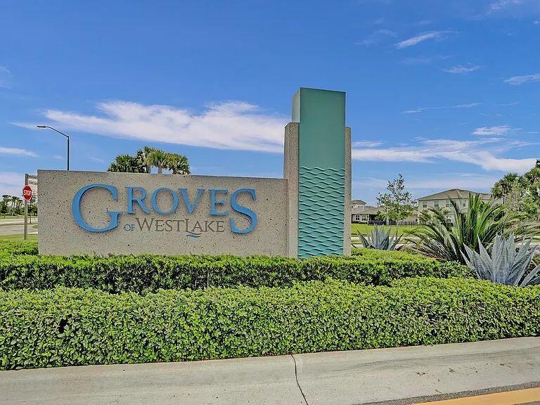 GROVES OF WESTLAKE - Residential Lease
