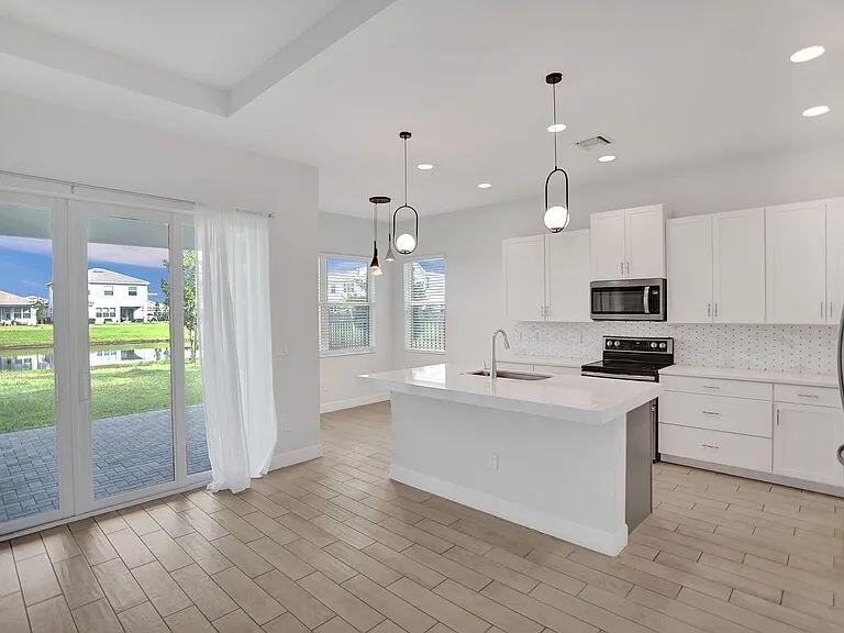 GROVES OF WESTLAKE - Residential Lease