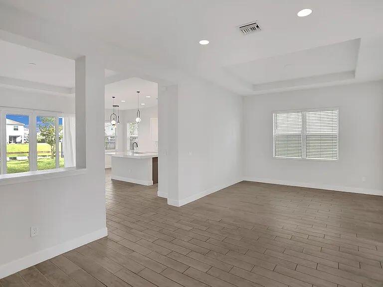 GROVES OF WESTLAKE - Residential Lease