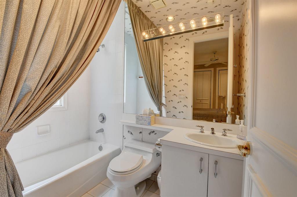 ST ANDREWS COUNTRY CLUB - Residential