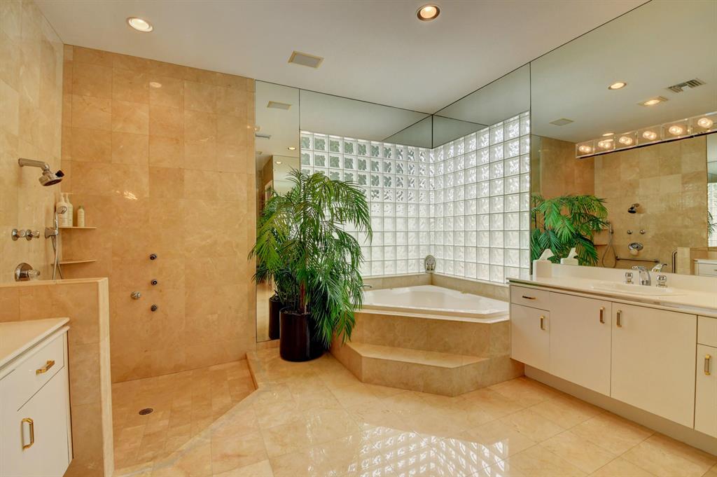 ST ANDREWS COUNTRY CLUB - Residential