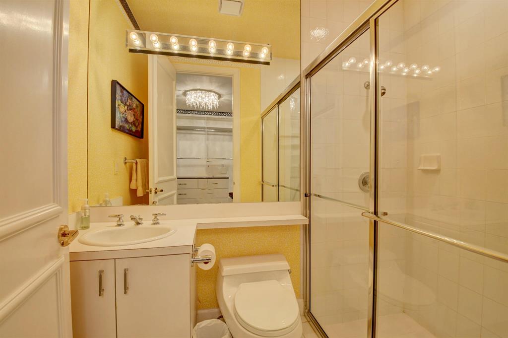 ST ANDREWS COUNTRY CLUB - Residential