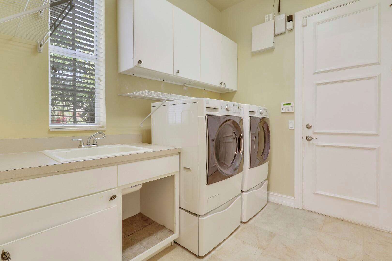 JUPITER RIVER ESTATES - Residential