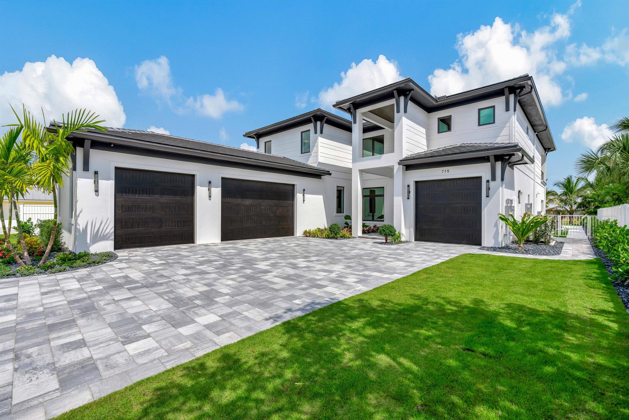 NORTH PALM BEACH VILLAGE - Residential