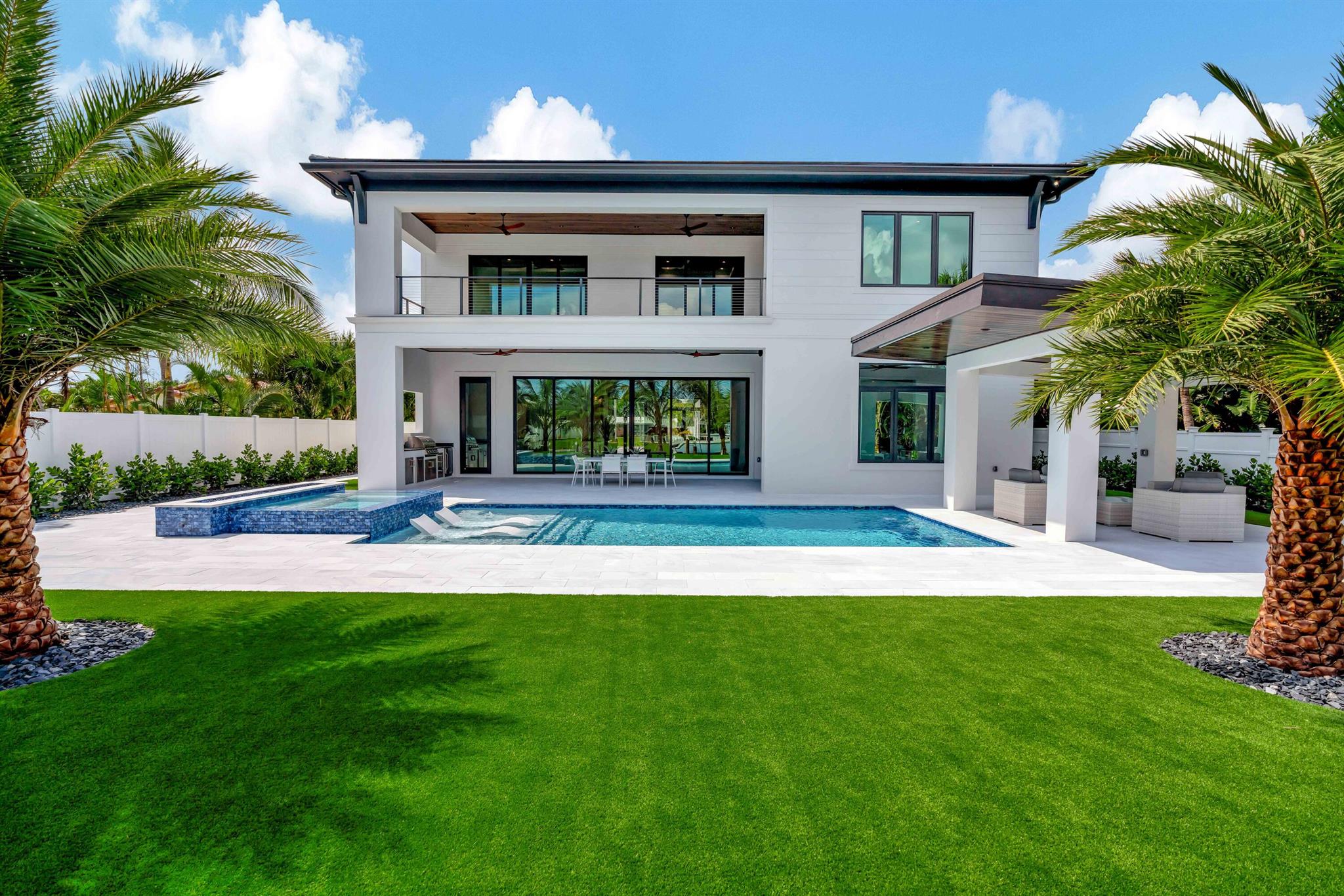 NORTH PALM BEACH VILLAGE - Residential