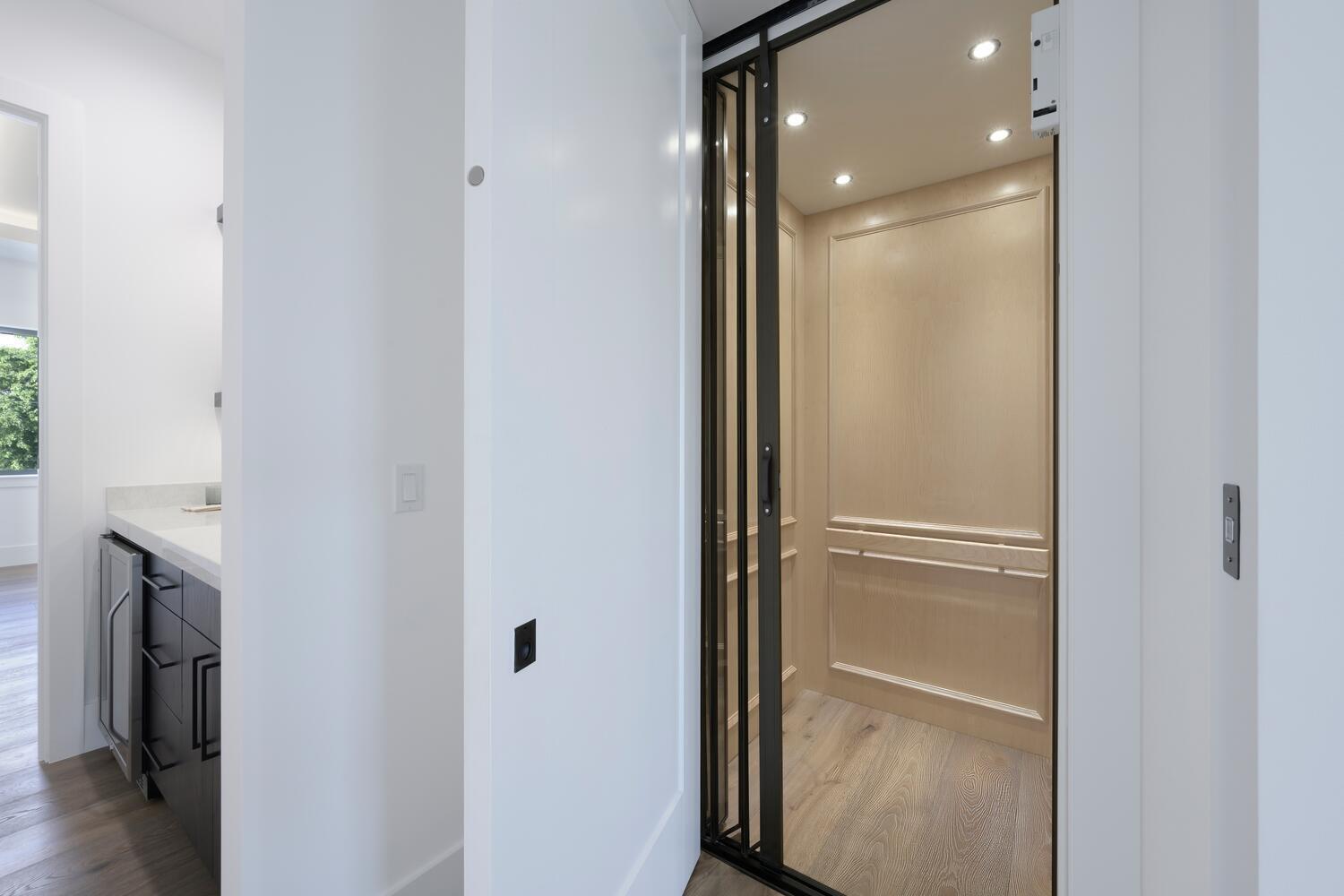 NORTH PALM BEACH VILLAGE - Residential