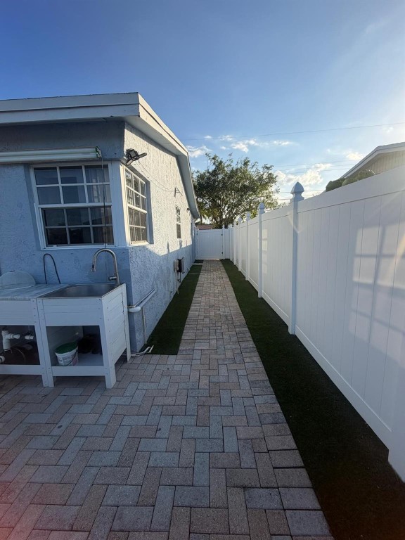 BONNIE LOCH - Residential