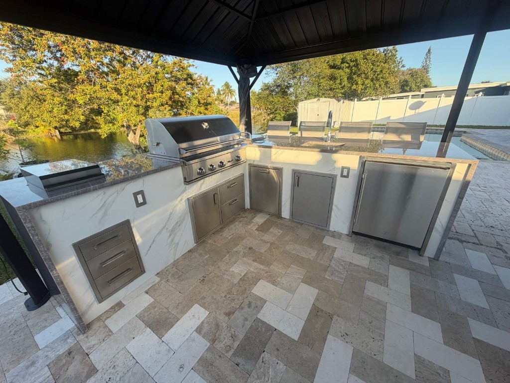 BONNIE LOCH - Residential