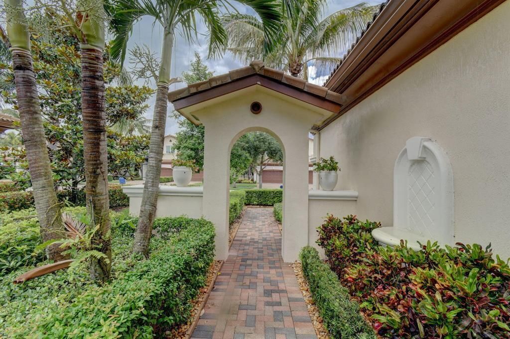 Photo of 218 Tresana Boulevard #36, Jupiter, FL 33478 (MLS # R11100352)