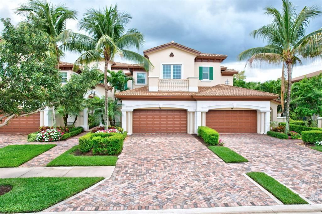 Photo of 218 Tresana Boulevard #36, Jupiter, FL 33478 (MLS # R11100352)