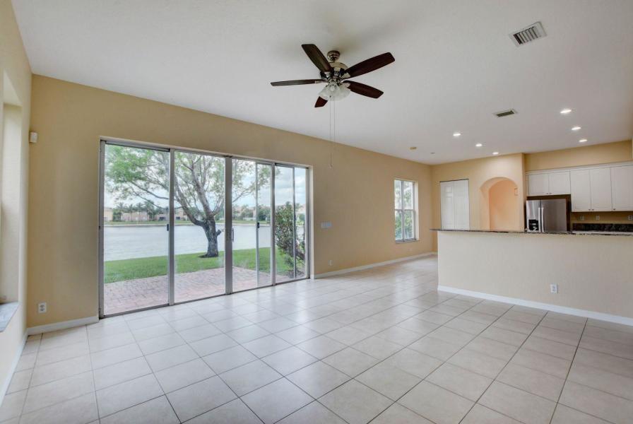1388 Beacon Circle