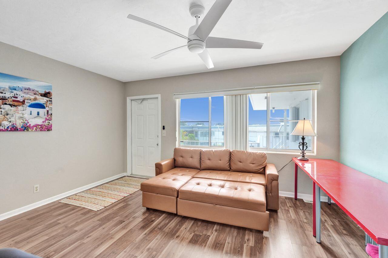 3120 Cynthia Lane 207