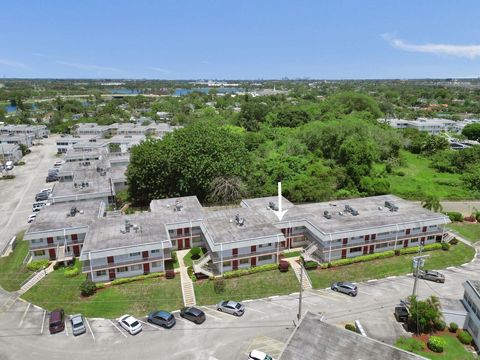 Property photo of 3120 Cynthia Lane 207, Lake Worth Beach, FL 33461
