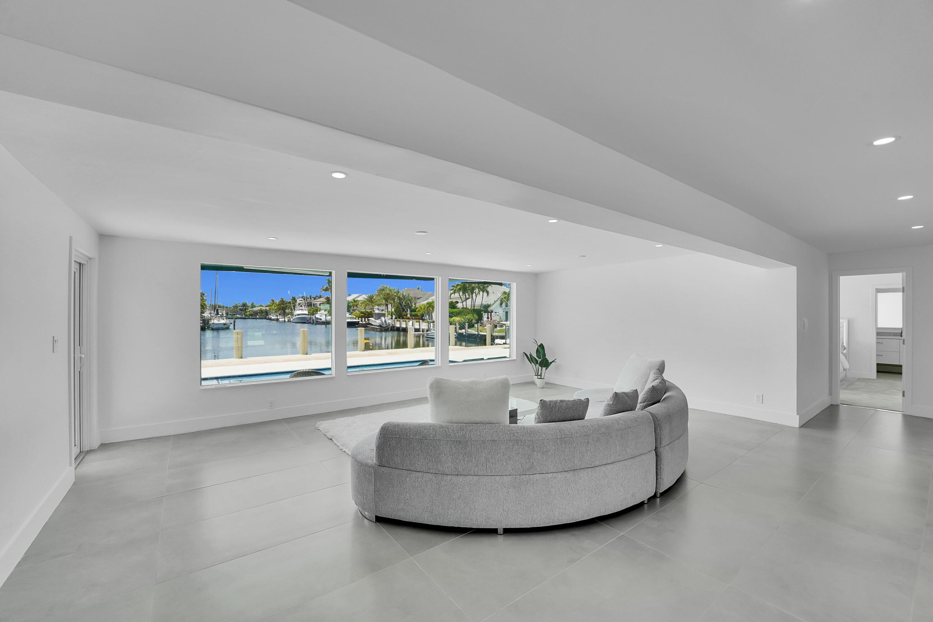 LIGHTHOUSE POINT 6TH SEC - Residential Lease
