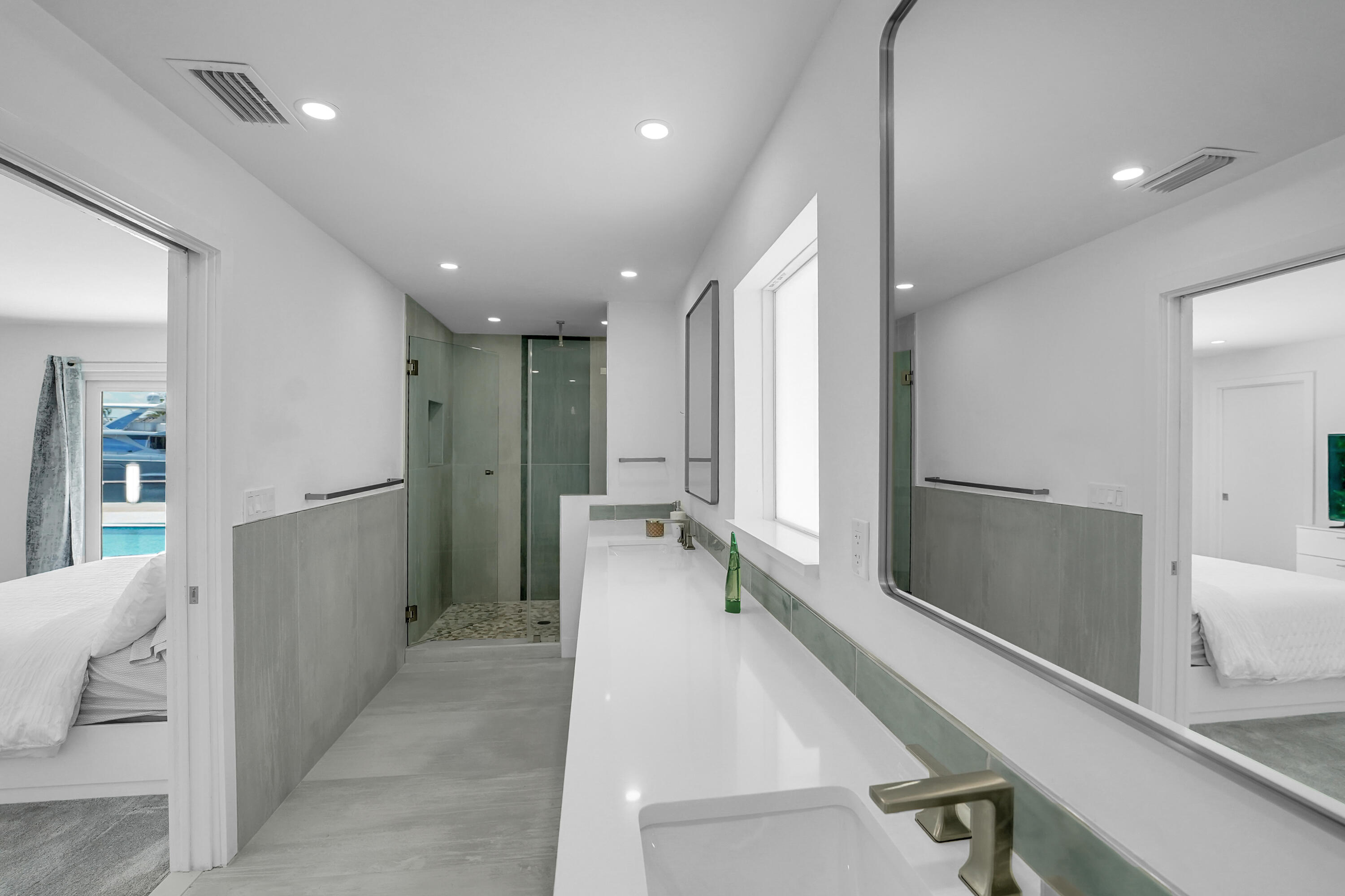 LIGHTHOUSE POINT 6TH SEC - Residential Lease
