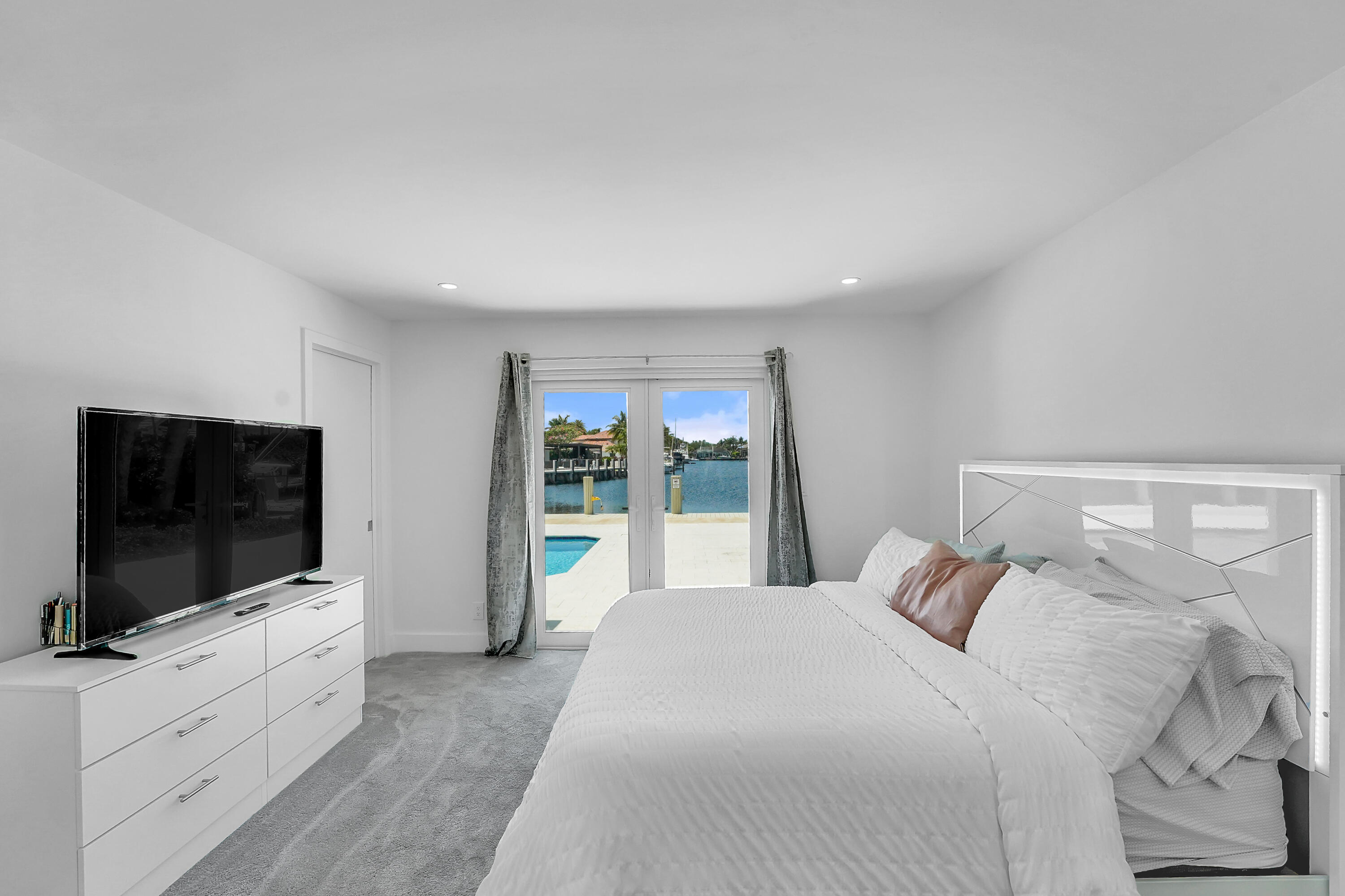 LIGHTHOUSE POINT 6TH SEC - Residential Lease