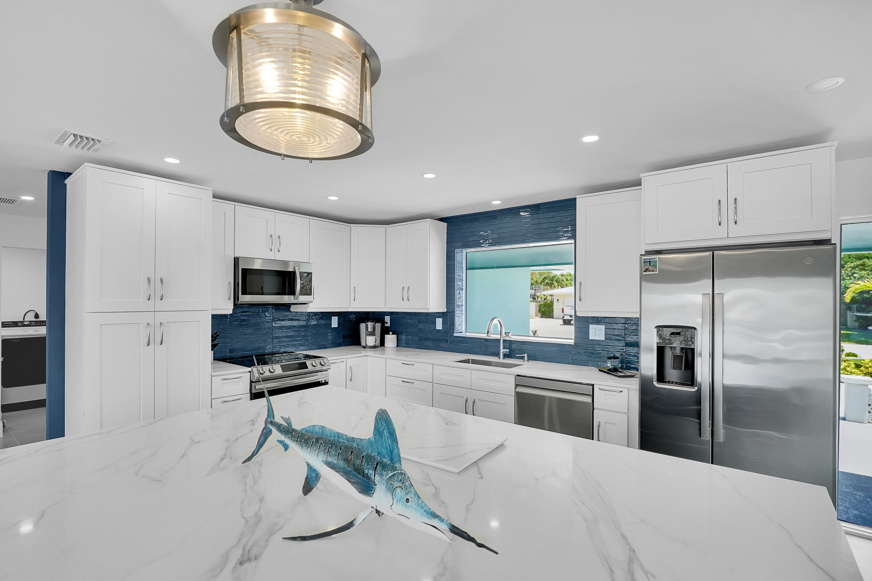 LIGHTHOUSE POINT 6TH SEC - Residential Lease