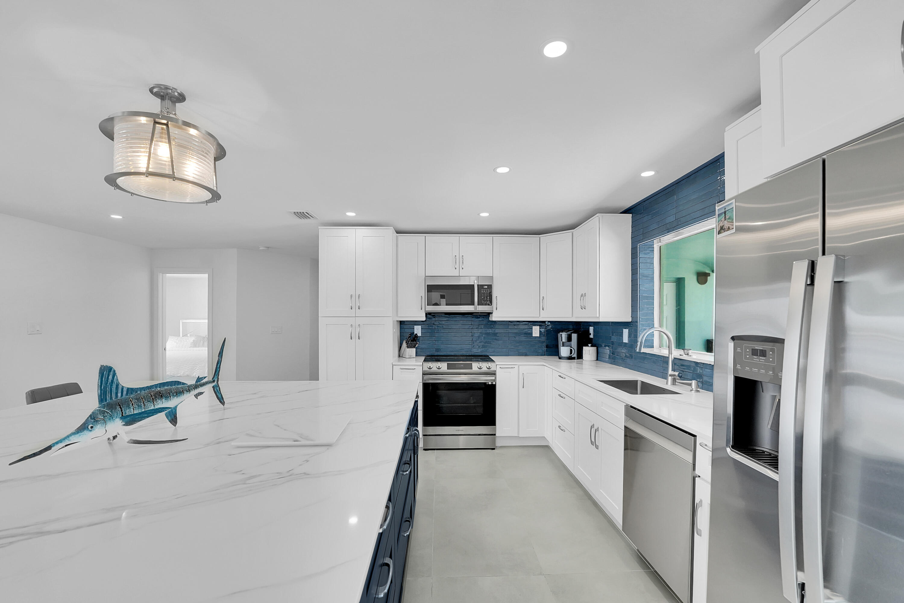 LIGHTHOUSE POINT 6TH SEC - Residential Lease