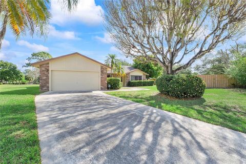 21766 Beachnut Dr Boca Raton FL 33433