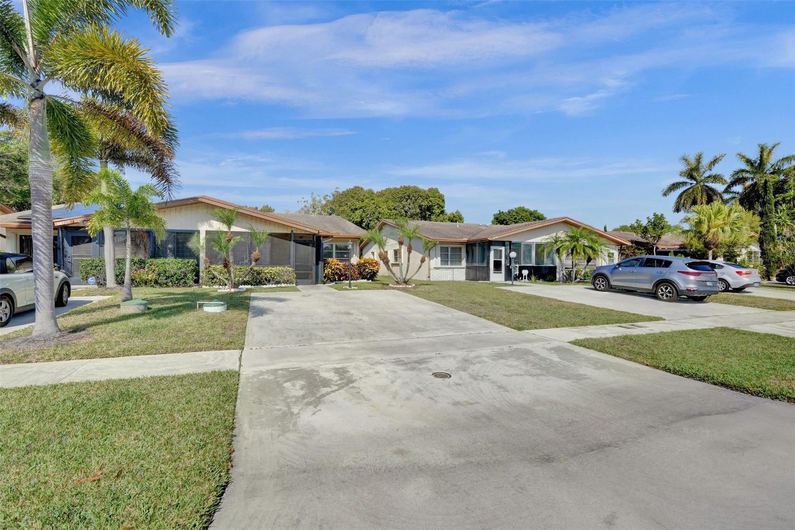 View photos, virtual tours, details... 14711 Edna Way 14711