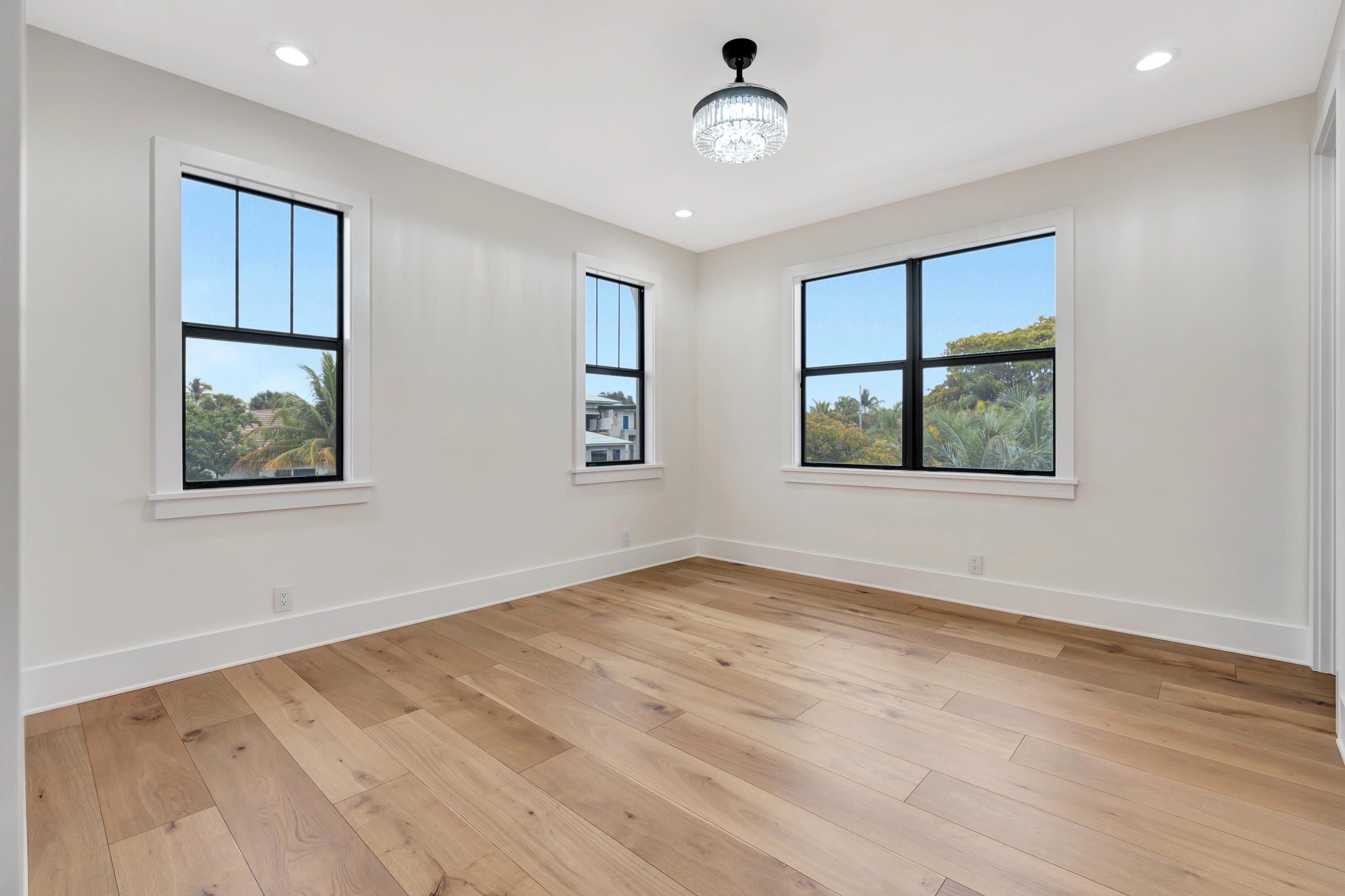 ALHAMBRA PARK - Residential