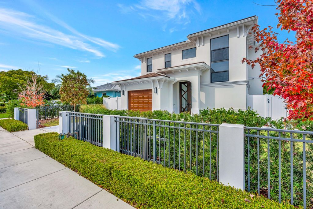 Photo of 245 Alhambra Place, West Palm Beach, FL 33405 (MLS # R11137863)