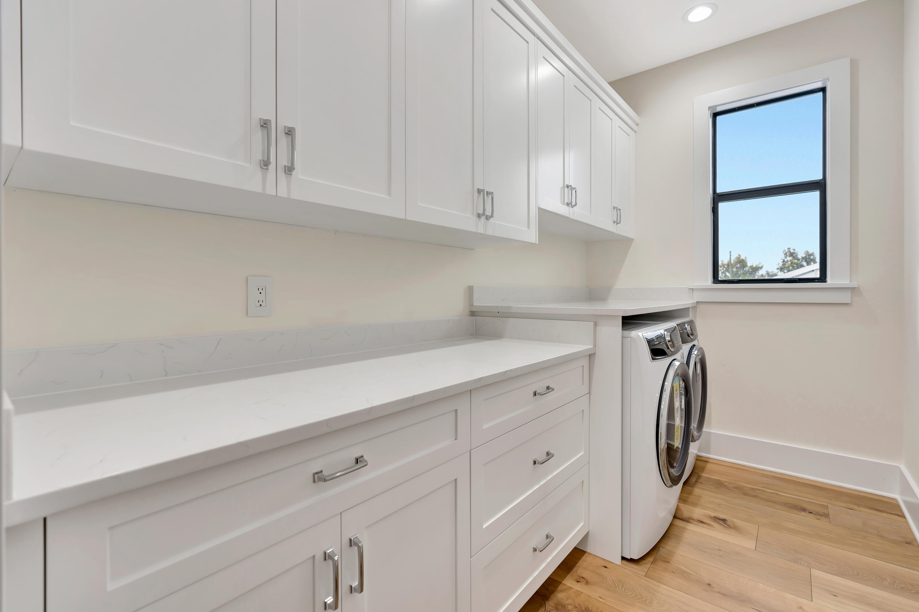 ALHAMBRA PARK - Residential