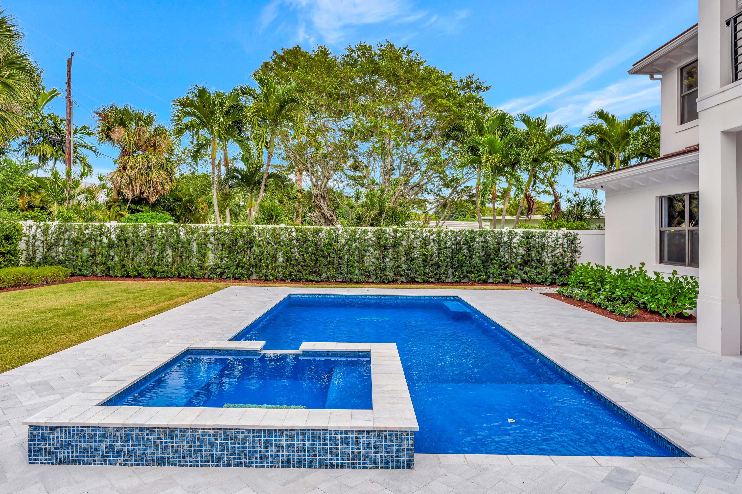 ALHAMBRA PARK - Residential