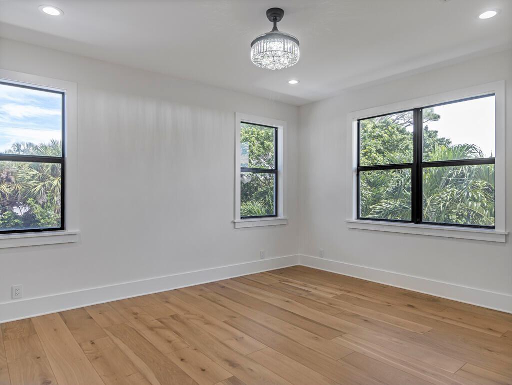 ALHAMBRA PARK - Residential