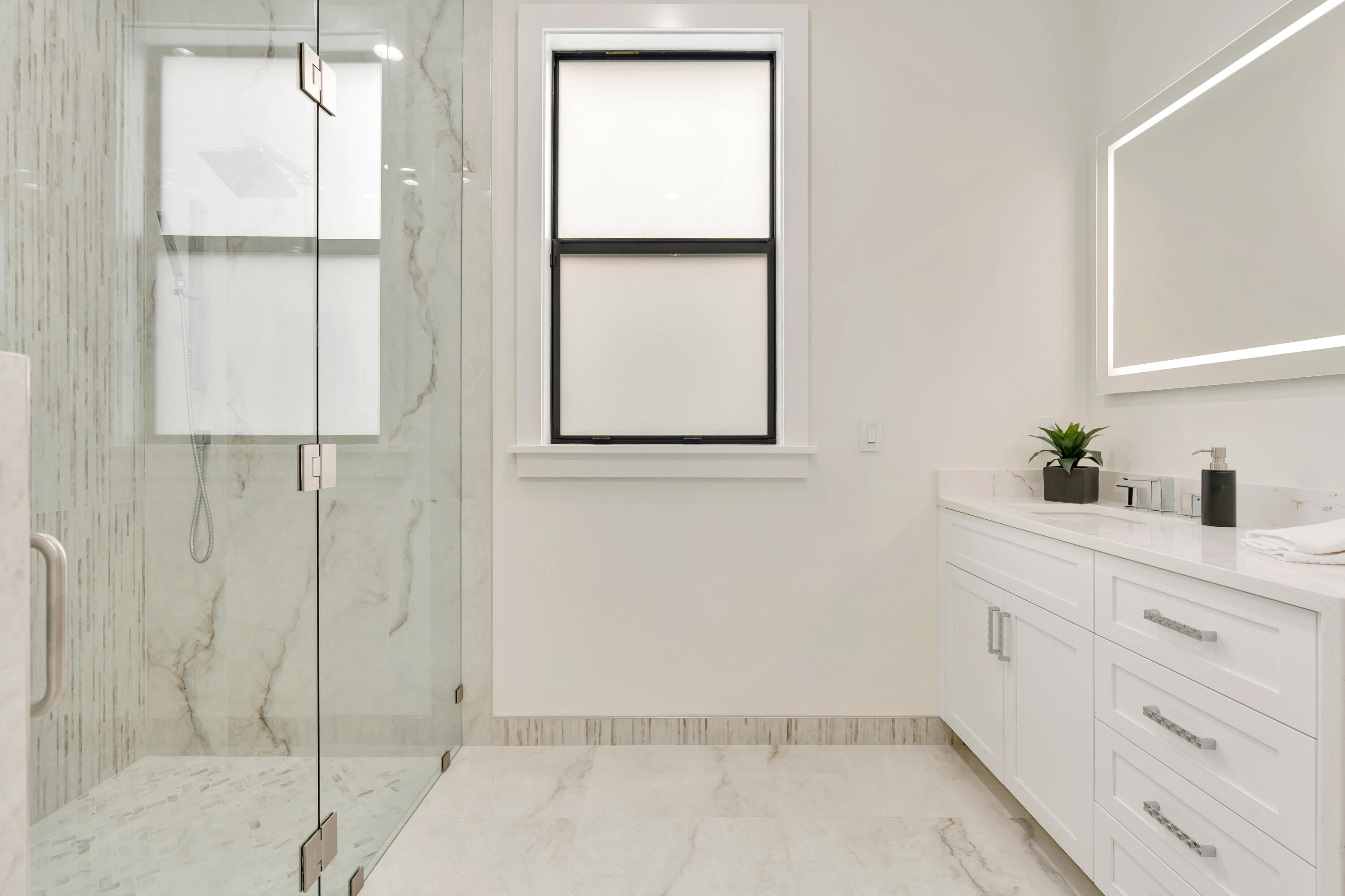 ALHAMBRA PARK - Residential